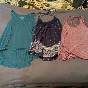 Bundle of 3 tanks tops all size small